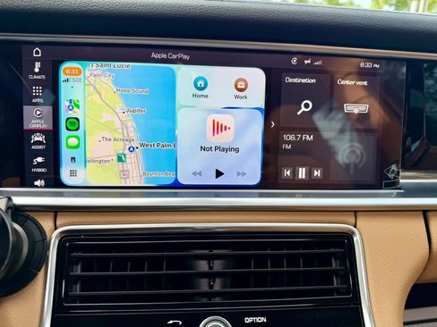 Used 2018 Porsche Panamera 4 AWD/4WD image 22