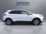 Used 2023 Ford Edge SEL image 2