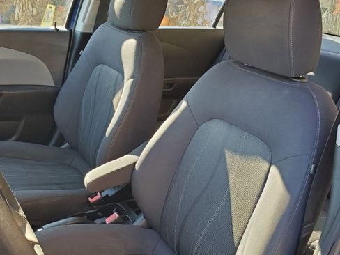Used 2013 Chevrolet Sonic LT image 19