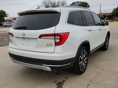 Used 2020 Honda Pilot Elite image 4