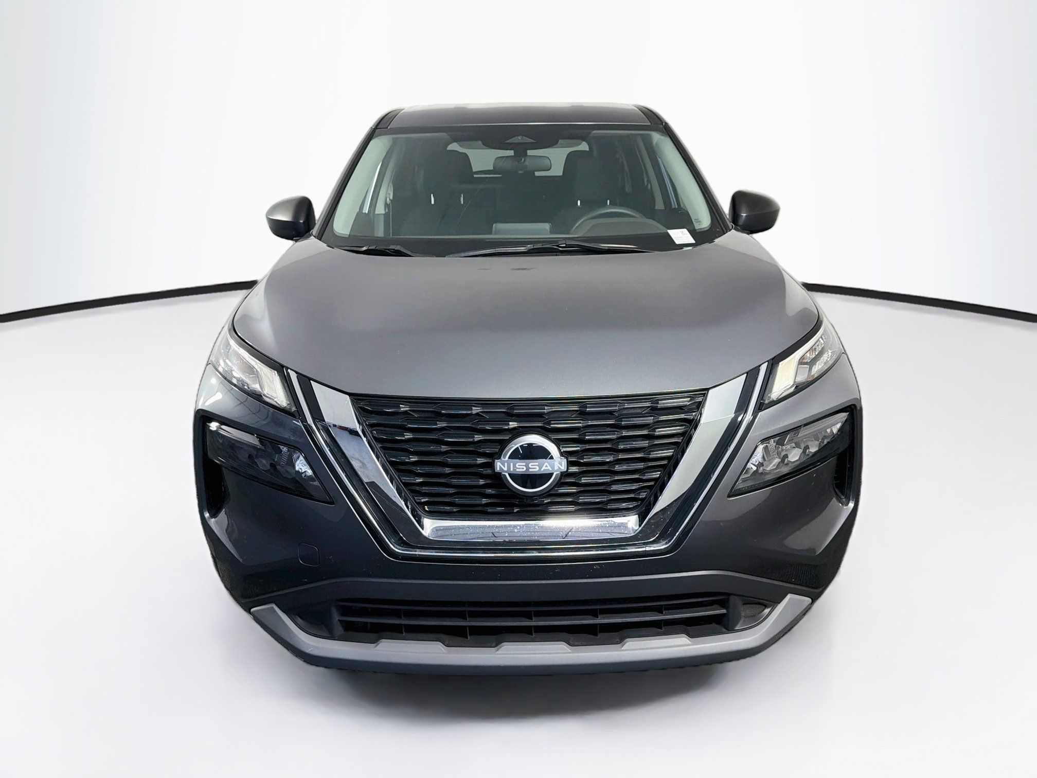 Used 2023 Nissan Rogue S FWD image 2