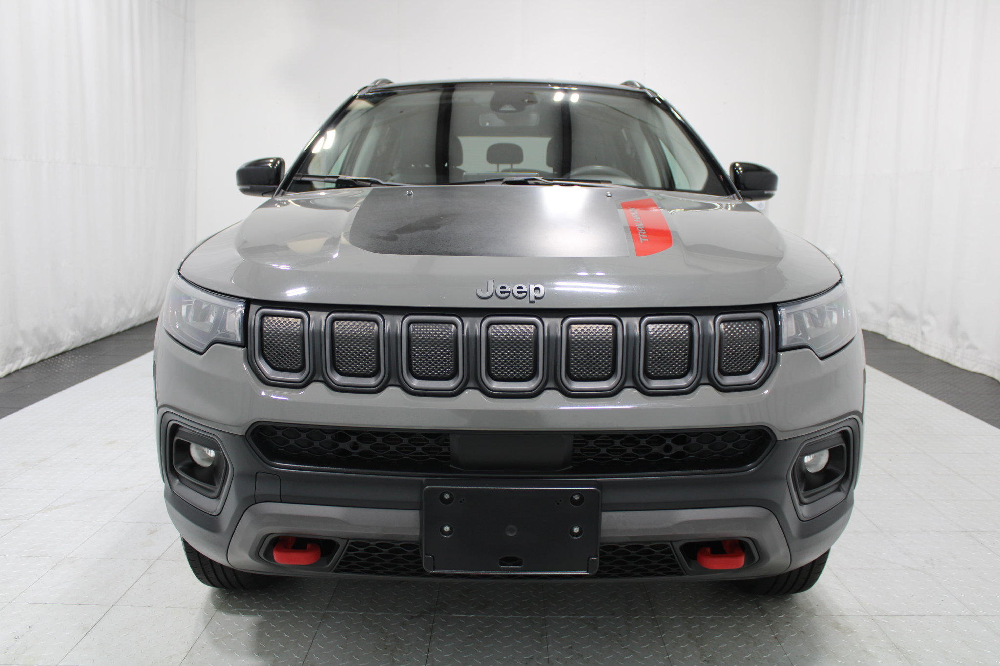 Used 2022 Jeep Compass Trailhawk AWD/4WD image 3
