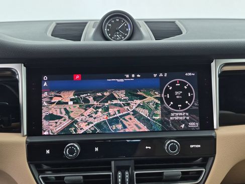 Certified 2024 Porsche Macan Turbo AWD/4WD image 14