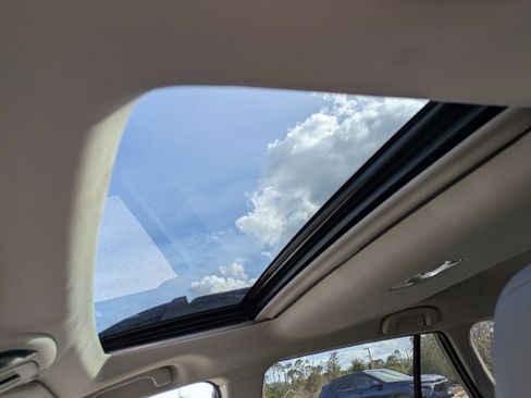 Used 2021 Subaru Outback Limited XT w/ Popular Package #2 image 23