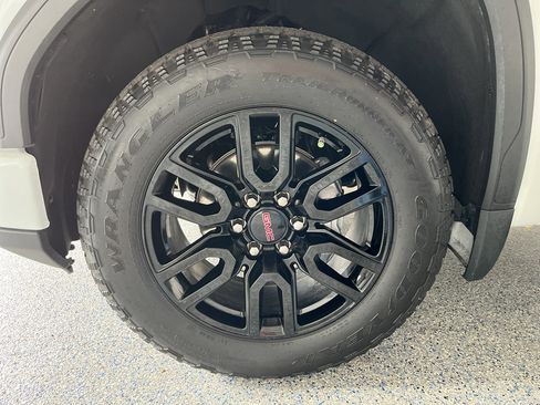 Used 2023 GMC Sierra 1500 Elevation AWD/4WD image 30
