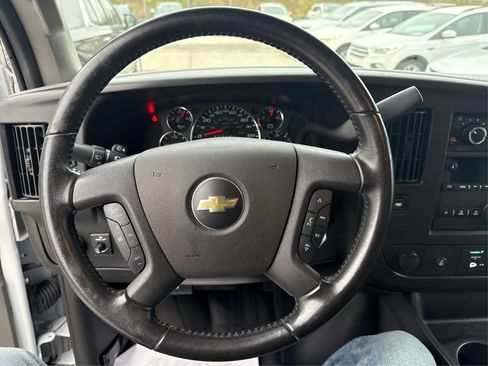Used 2022 Chevrolet Express 2500 w/ Driver Convenience Package image 24
