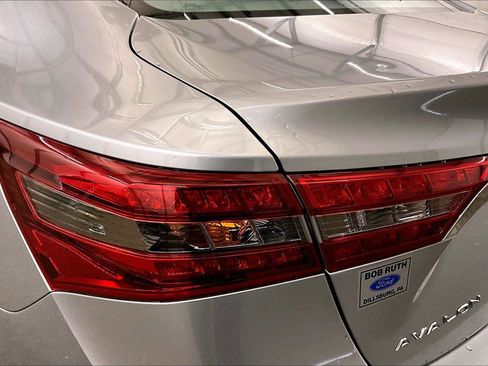 Used 2017 Toyota Avalon Limited w/ All Weather Liner Package image 28