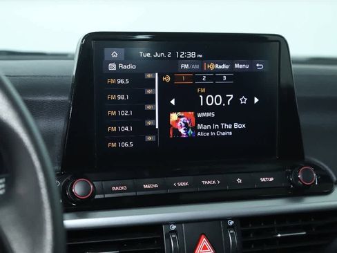 Used 2024 Kia Forte LXS w/ LXS Technology Package FWD image 25