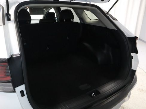 Used 2023 Kia Sportage EX image 14