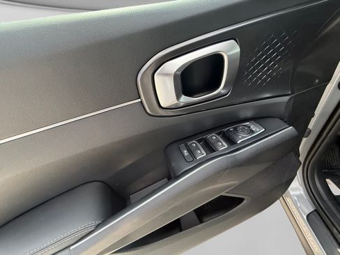 New 2026 Kia Sorento S w/ S Panoramic Sunroof Package FWD image 10