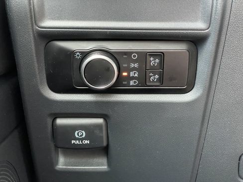 Used 2024 Ford Expedition XLT RWD image 35