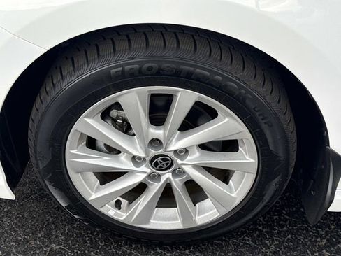Used 2024 Toyota Camry SE FWD image 33