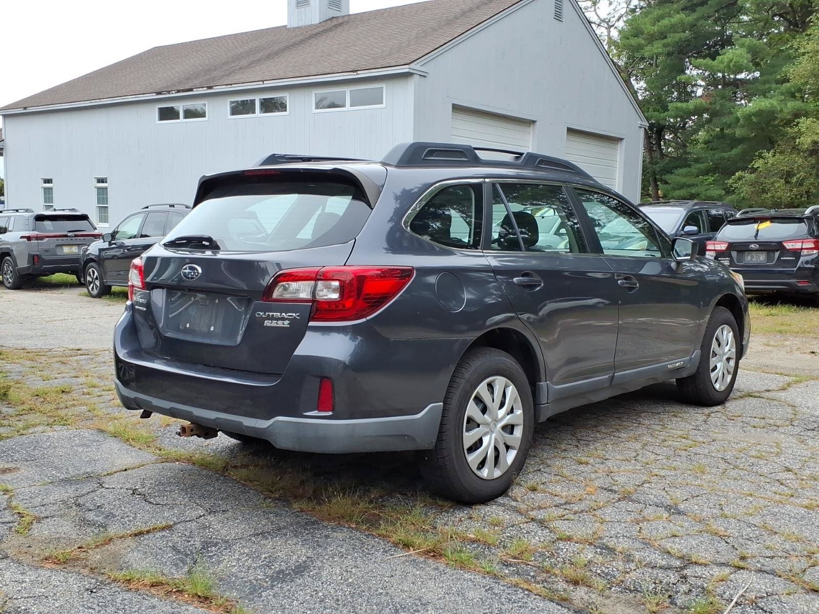 Used 2016 Subaru Outback 2.5i AWD/4WD image 5