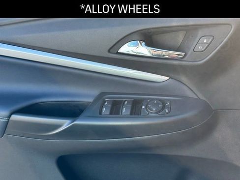 Used 2023 Chevrolet Bolt EUV LT w/ Convenience Package image 14