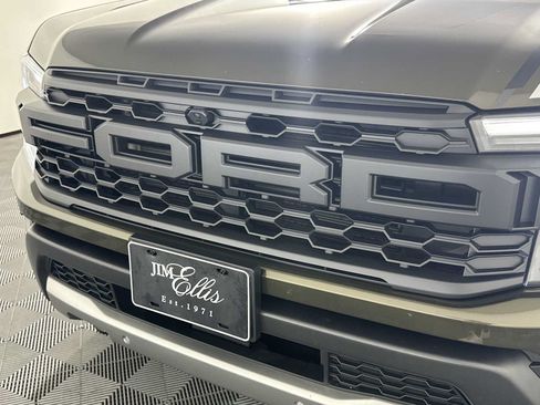 Used 2025 Ford Ranger Raptor AWD/4WD image 16