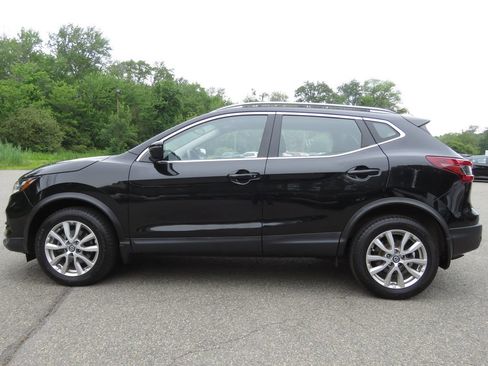 Used 2021 Nissan Rogue Sport SV AWD/4WD image 8