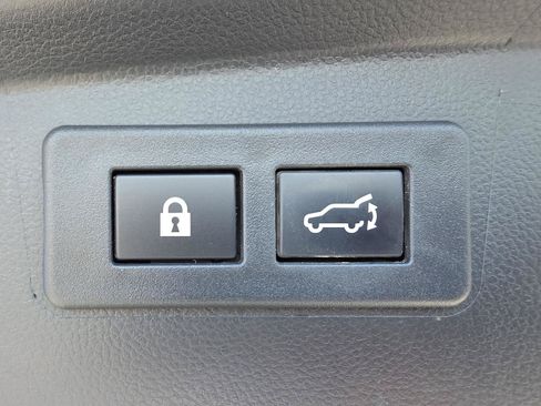 Used 2024 Subaru Outback Touring AWD/4WD image 22