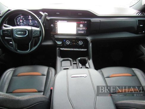 Used 2025 GMC Sierra 2500 AT4 AWD/4WD image 18
