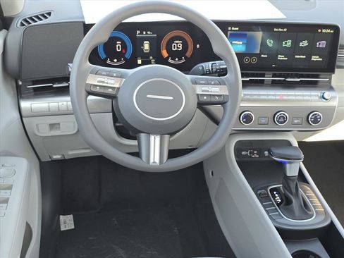New 2026 Hyundai Kona SE image 12