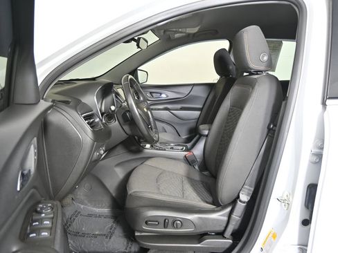 Used 2020 Chevrolet Equinox LT image 20