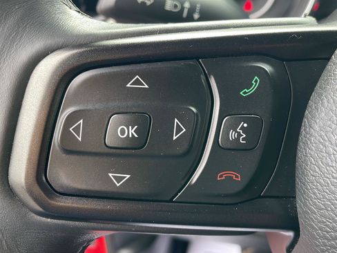 Used 2019 Jeep Wrangler Sport AWD/4WD image 15