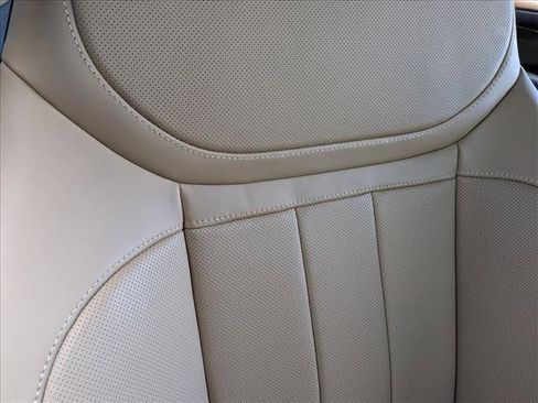 Used 2023 Land Rover Range Rover Sport SE Dynamic image 17