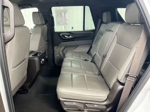 Used 2023 GMC Yukon SLT AWD/4WD image 22