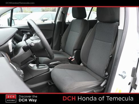 Used 2020 Chevrolet Trax LS image 17