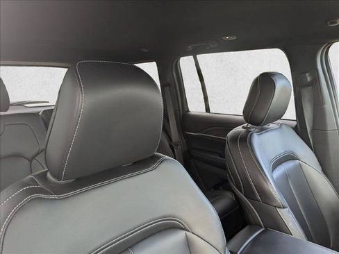 Used 2024 Jeep Grand Cherokee Limited RWD image 18