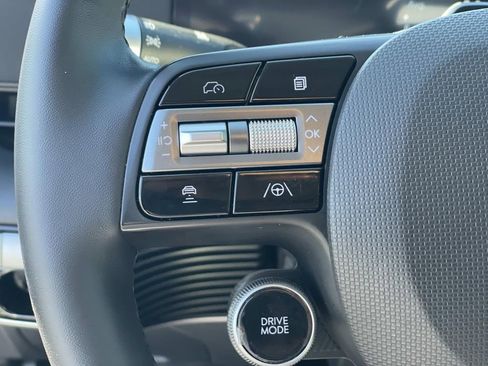 Certified 2025 Hyundai Ioniq 5 SE image 8