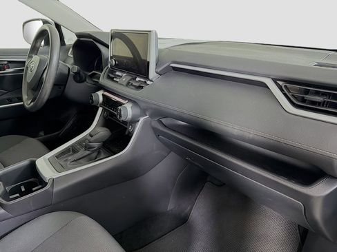 Used 2025 Toyota RAV4 XLE image 29