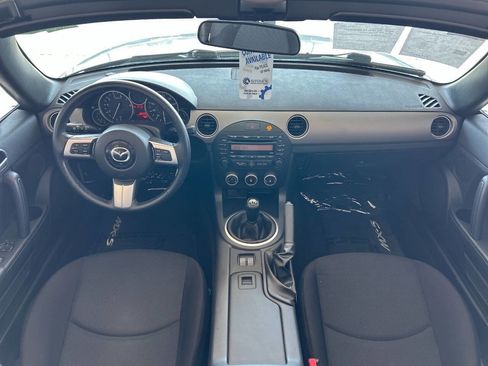 Used 2010 MAZDA MX-5 Miata Sport w/ Convenience Pkg image 28