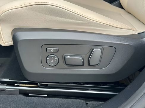 Certified 2025 BMW X3 xDrive30i w/ Convenience Package AWD/4WD image 11