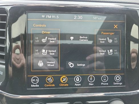 Used 2021 Jeep Grand Cherokee Limited w/ Luxury Group II image 15