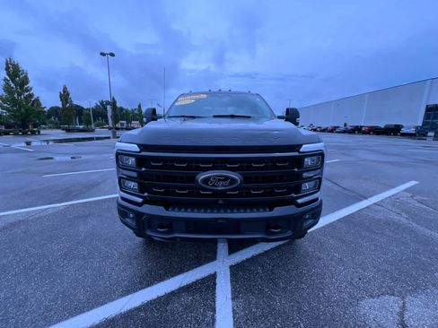 Used 2024 Ford F350 Lariat w/ Lariat Ultimate Package AWD/4WD image 3