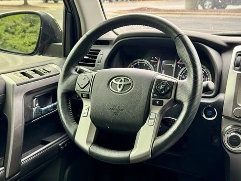 Used 2024 Toyota 4Runner Limited AWD/4WD image 20