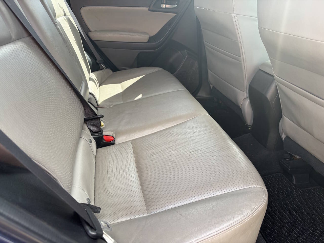 Used 2014 Subaru Forester 2.5i Limited AWD/4WD image 12
