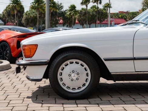 Used 1987 Mercedes-Benz 560 SL image 38