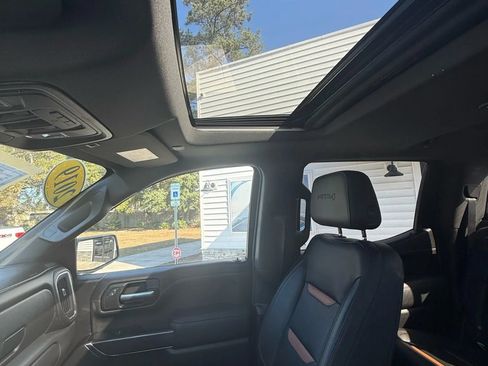 Used 2019 GMC Sierra 1500 AT4 w/ AT4 Premium Package AWD/4WD image 24