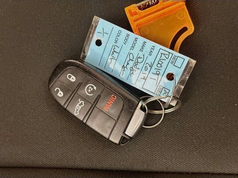 Used 2019 Dodge Charger R/T w/ Blacktop Package RWD image 34