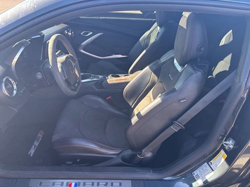 Used 2021 Chevrolet Camaro ZL1 RWD image 17