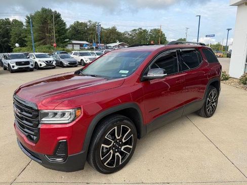 Used 2021 GMC Acadia SLE w/ Driver Convenience Package FWD image 3