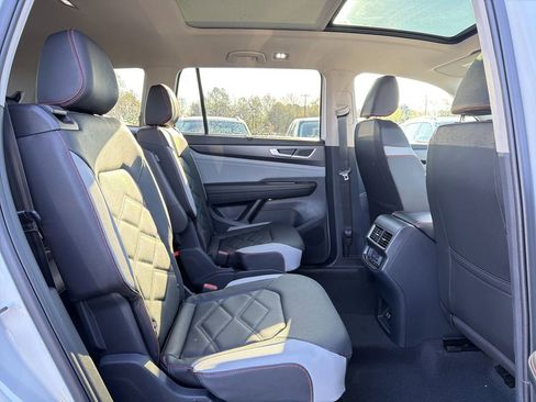 New 2026 Volkswagen Atlas Peak Edition AWD/4WD image 19
