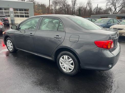 Used 2009 Toyota Corolla image 4