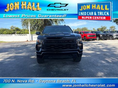 Used 2025 Chevrolet Silverado 1500 Custom Trail Boss w/ Midnight Edition AWD/4WD image 14