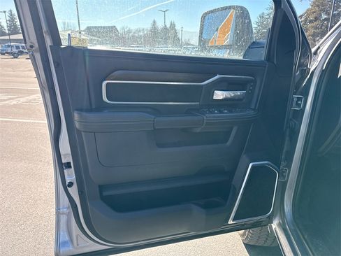 Used 2024 RAM 2500 Laramie image 9