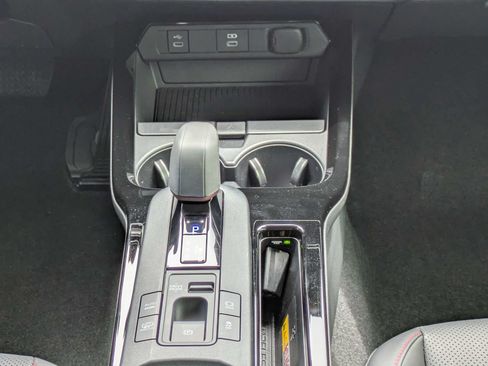 Used 2024 Toyota Prius Prime FWD image 19