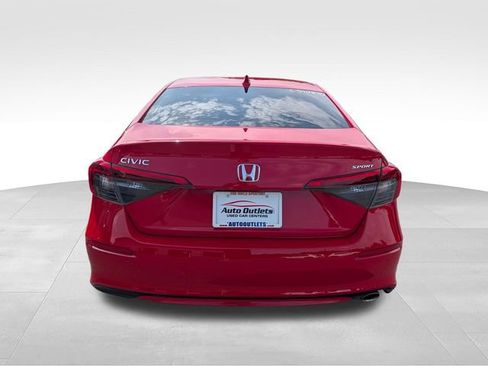Used 2022 Honda Civic Sport image 6