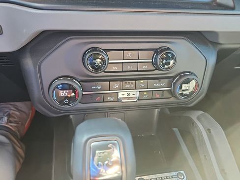 Used 2023 Ford Bronco Big Bend AWD/4WD image 38