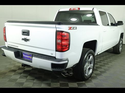Used 2018 Chevrolet Silverado 1500 LT w/ Texas Edition AWD/4WD image 9